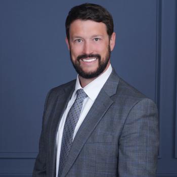 Headshot of Alumnus